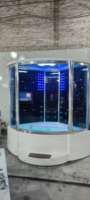 Luxe sexy hoekdouche cabine en badcombinatie met handige functies