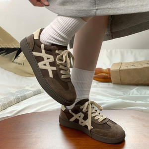 Chaussures décontractées pour femmes - baskets polyvalentes et tendance de style coréen - chaussures Dejin de haute qualité - Product Image 3