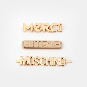 Etiqueta de Metal con Logotipo Personalizado para Bolsos y Mochilas - Product Image 3