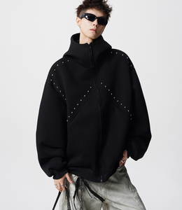 Felpa con Cappuccio Personalizzata da Uomo Stile Punk con Zip e Decorazioni in Borchie Metalliche - Product Image 5
