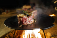 Terlaris Wajan Panggangan Besi Cor BBQ Wajan Arang Tahan Lama dengan 3 Kaki untuk Barbekyu Luar Ruangan