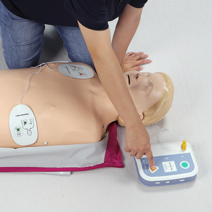 Simulasi <span class=keywords><strong>Defibrillator</strong></span> AED pelatih dengan fungsi CPR latihan pertolongan pertama AED Trainer pengendali jarak jauh Aed Trainer Cpr pelatihan - Product Image 4