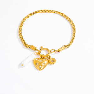 Pulsera de Moda con Dijes, Chapada en Oro de 18K, Colgante de Corazón con Perla, Aleación de Zinc, Joyería para Mujer, Regalo - Product Image 5