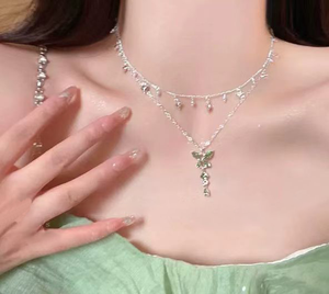 Collier ovale en pierre naturelle plaqué or avec chaîne claviculaire en forme d'étoile, aspect diamant - Product Image 6