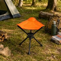 Tragbarer Outdoor-Camping-Dreifach-Klapphocker aus 600D Oxford-Gewebe mit 360-Grad-Drehung für den Großhandel