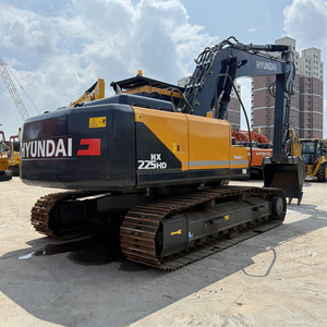 Excavatrice Hyundai HX225HD d'occasion, 114 kW, Tier 3, pour les grandes travaux de construction et les excavations en grande profondeur - Product Image 3