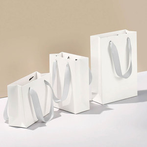 Bolsa de Papel para Regalos con Diseño Personalizado, Logotipo Personalizado al por Mayor, Papel de Lujo, OEM - Product Image 1