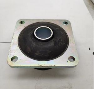 عازل مطاطي 06180314 06180308 لقطع غيار مدحلة الطرق بوماج Bw212-D4 Bw21-3 - Product Image 1