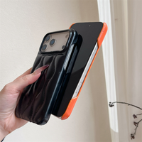 Accessoires de téléphone portable, coque arrière rigide en PU pour iPhone 12 13 14 15 16 17, style veste brillante tendance