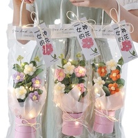 Bouquet de fleurs en tricot miniature fait main avec LED, fleurs au crochet pour la fête des mères, la remise des diplômes, la Saint-Valentin, cadeau pour enfants