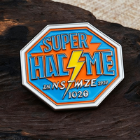 Badges en gros : Épingles en émail personnalisées plaquées or, mignonnes, emblèmes métalliques, badges de revers en émail avec logo personnalisé