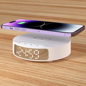 Reloj despertador digital de carga inalámbrica-Pantalla LED regulable, repetición fácil, <span class=keywords><strong>volumen</strong></span> ajustable-Tamaño compacto <span class=keywords><strong>para</strong></span> dormitorio, escritorio - Product Image 4