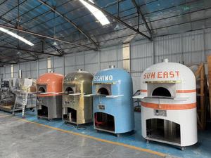 Grand four à pizza extérieur en argile brûlant en brique au feu de bois napolitain italien commercial à gaz et en bois pour les restaurants de boulangerie - Product Image 5