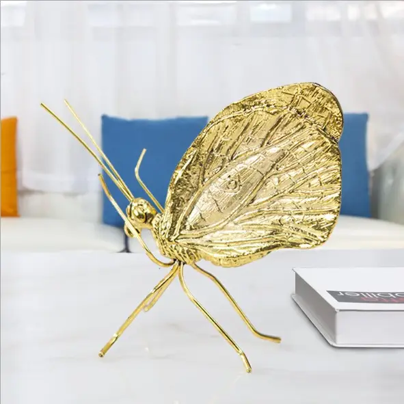Wholesale modern luxury home shelf table decoration accents metal crafts ornaments mini 3D butterfly ant insect statue