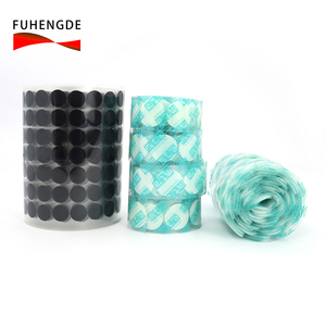 Punti Adesivi in Velcro Personalizzabili per Dimensione e Colore, Resistenti con Colla sul Retro per Fai-da-Te e Pellicola Protettiva - Product Image 2