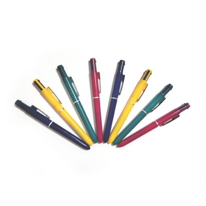 ปากกาลูกลื่นของขวัญเครื่องเขียนโรงเรียนขายส่ง 4 in 1 หลายสี ปากกาพลาสติกพร้อมโลโก้สั่งทำ - Product Image 1
