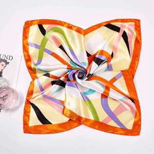 Cache-cou multifonctionnel personnalisé sans couture, cache-visage tubulaire, cache-poussière pour la pêche, en polyester, coton et denim - Product Image 5