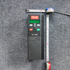 Variador de Frecuencia (VFD) VLT2840 VLT2840PT4B20STR0DBF00A00C0 de Alta Eficiencia, 380V, para Ventilador, Bomba de Agua, Banda Transportadora - Product Image 3