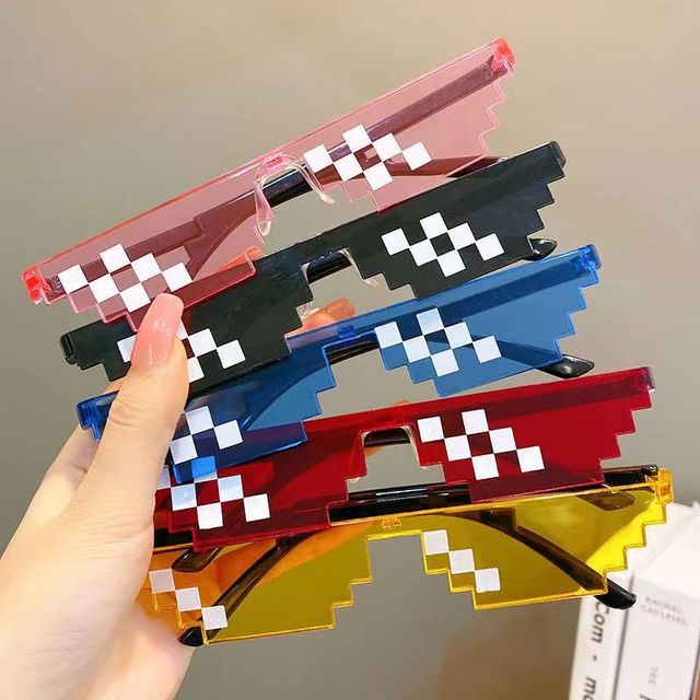 Funny Mosaic Sunglasses Thug Life Sun Glasses Pixel Black Retro Gamer Robot Birthday Party Cosplay Favors Sunglasses PC Glasses