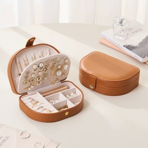 Boîte de rangement de voyage haut de gamme en cuir PU, style rétro, pour bijoux fins, avec fermeture à pression et forme de coquille - Product Image 6