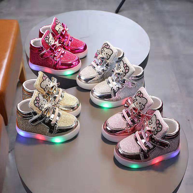 Light up Shoes for Kids Fashionable Durable LED Shoes