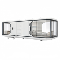 Capsule hôtelière de glamping au design spatial, maison conteneur mobile robuste et personnalisée, bureau de luxe créatif et tendance