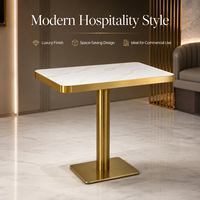 Ensemble table et chaises de bistrot en pierre frittée de luxe avec base en métal doré pour hôtel, café, restaurant, usage commercial