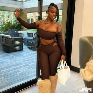 Completo Due Pezzi Top Corto e Pantaloni Lunghi Aderenti Manica Lunga Sexy per Donna - Product Image 2