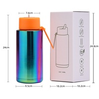 Bouteilles d'eau en acier inoxydable de couleur graduée, grandes avec couleur personnalisée, bouteille de gymnastique isolée sous vide de haute qualité à double paroi