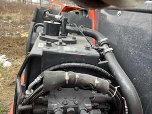 Mini-excavatrice U35 3.5T modèle 2023, marque japonaise, moteur YUKEN, roulement de cylindre, engrenage, faible nombre d'heures (300 heures), en stock - Product Image 5