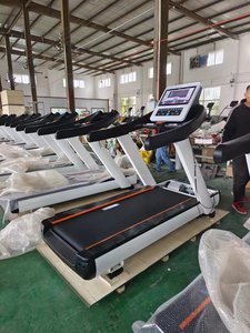 Caminadora Eléctrica Comercial MND de 3HP para Gimnasio, Consola LED, Plataforma de Correr Resistente, Directo de Fábrica - Product Image 2