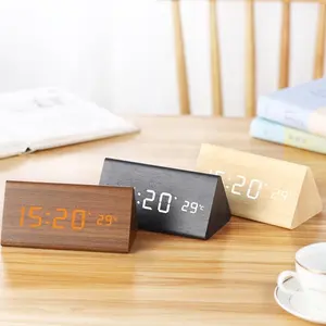 Reloj despertador de madera con forma triangular, termómetro Digital LED de temperatura, reloj de madera MDF, control de sonido, reloj de escritorio