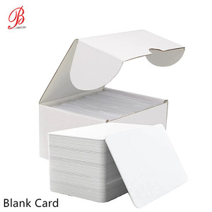 Carte blanche en PVC magnétique CR80 laminée pour <span class=keywords><strong>impression</strong></span> numérique, idéale pour les imprimantes à jet d'encre UV et transfert thermique - Product Image 4