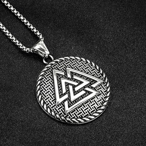Colgante de acero inoxidable para hombre, collar triangular vikingo geométrico, joyería de regalo - Product Image 4