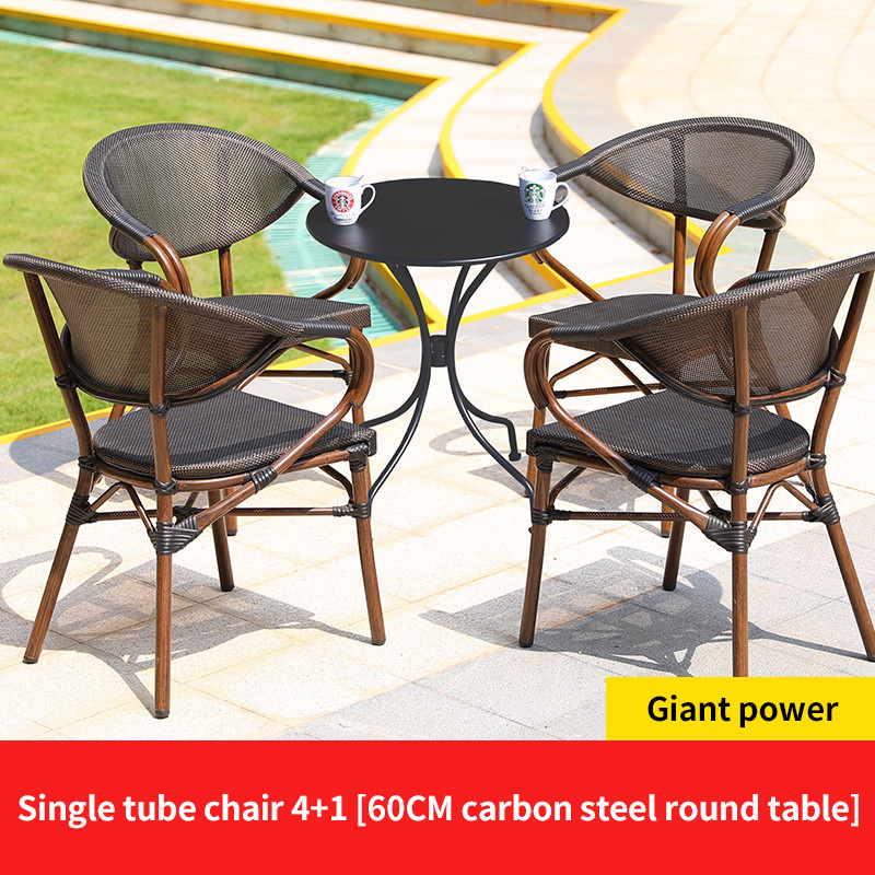 Sedia 4 Teslin 1 tavolo rotondo in acciaio al carbonio D60cm