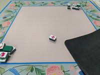 Tapis de Mahjong Pliable Moderne et Élégant en Caoutchouc, Motif Chinoiserie Oiseaux et Pivoines, 31,5 Pouces, Fond Vert, Fleurs Volantes, Antidérapant et Anti-bruit