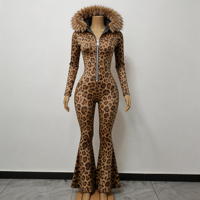 Combinaison pour femme à imprimé léopard avec col en fausse fourrure, en coton et élasthanne, vêtement décontracté une pièce pour le style streetwear d'automne
