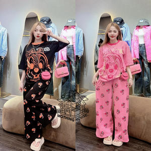 Setelan Kaos dan Celana Panjang Dua Potong Setelan Kasual Warna Pink untuk Wanita Musim Panas Baru Model Longgar Motif Tupai Lengan Pendek Olahraga Setelan <span class=keywords><strong>2</strong></span>-pcs - Product Image 2