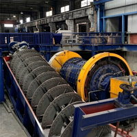 Broyeur à boulets robuste de 100 TPH pour l'extraction d'or, machine de broyage continu à humide pour le circuit de broyage de minerai d'or rocheux, solution clé en main