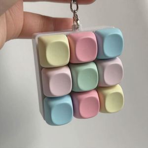 Jouet créatif anti-stress à presser, outil de soulagement de l'ennui pour enfants et adultes, petit pendentif - Product Image 1