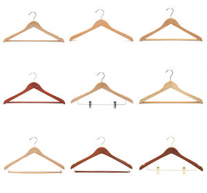 Perchas de madera antideslizantes de calidad negra, percha para vestido de <span class=keywords><strong>boda</strong></span> con ranuras para los hombros, percha de madera de lujo para tienda Boutique - Product Image 5