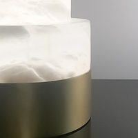 Pequeña y moderna lámpara de mesa de mármol natural de lujo Simple iluminación de cabecera de alabastro español para la decoración del hogar o del hotel