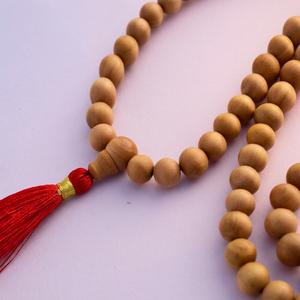 Perle bouddhiste en bois/sculpture en bois de santal/108 mala - Product Image 1