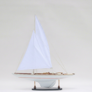 Modèle de bateau à voile en bois fait main - Yacht classique de style français peint, modèle réduit, décoration pour la maison et le bureau, Bijou - Product Image 1