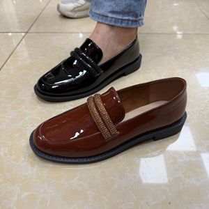 European and American Casual Loafers with Rounded Toe and Pearl Chain, Classic and Versatile <strong>Flat</strong> Shoes - Product Image 5