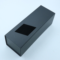 Maßgefertigte Faltbare Magnetische Schwarze Weinflaschen-Papierbox Flip-Top Magnetbox Geschenkverpackung mit Fenster