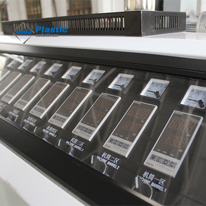 Machine d'extrusion de panneaux muraux en PVC WPC Anda Interior, <span class=keywords><strong>moteur</strong></span> <span class=keywords><strong>SIEMENS</strong></span>, double vis, haute capacité pour les profilés et les plaques - Product Image 3