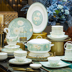 Service de table de luxe vert avec bord doré, assiettes, bols, plats, en porcelaine fine, pour hôtels, pour 10 personnes - Product Image 1