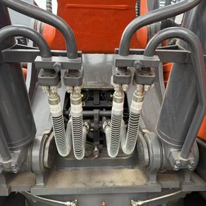 Excavadora de cadenas compacta Doosan DX225 usada, 22 toneladas de peso operativo, capacidad de la cucharón de 1.1 m³ - Product Image 3