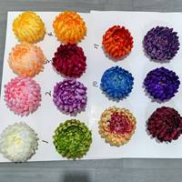 Vente en gros d'usine : Têtes de chrysanthèmes artificiels de grande taille fabriquées en Chine pour l'exportation transfrontalière et la décoration ; Fleurs superposées